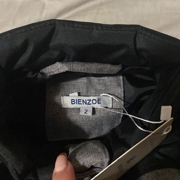 🎉 NWT Bienzoe puff vest - Picture 3 of 4